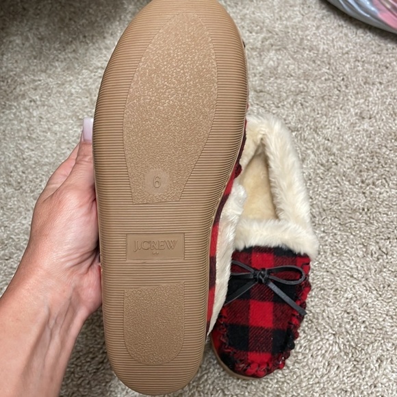 Red and black buffalo plaid slippers. - Picture 2 of 2